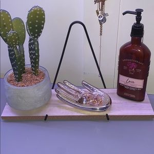 Mini wall shelf organizer